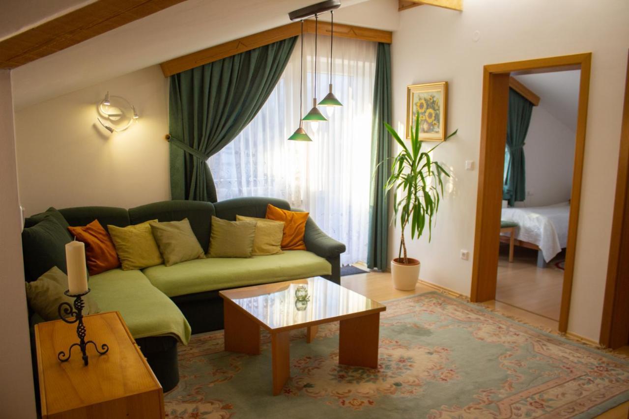 Garden Apartments Jansa Radovljica Oda fotoğraf