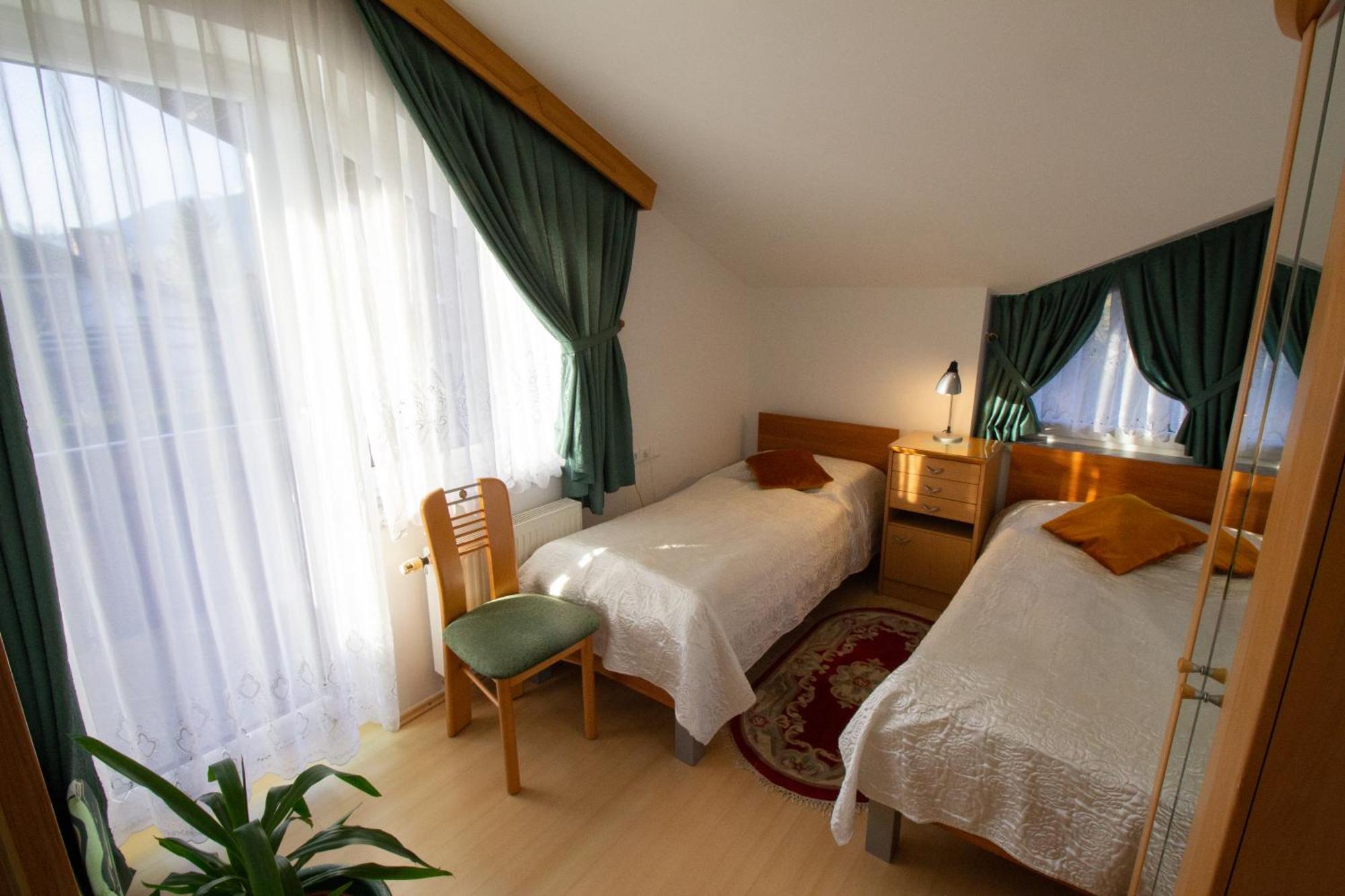 Garden Apartments Jansa Radovljica Oda fotoğraf