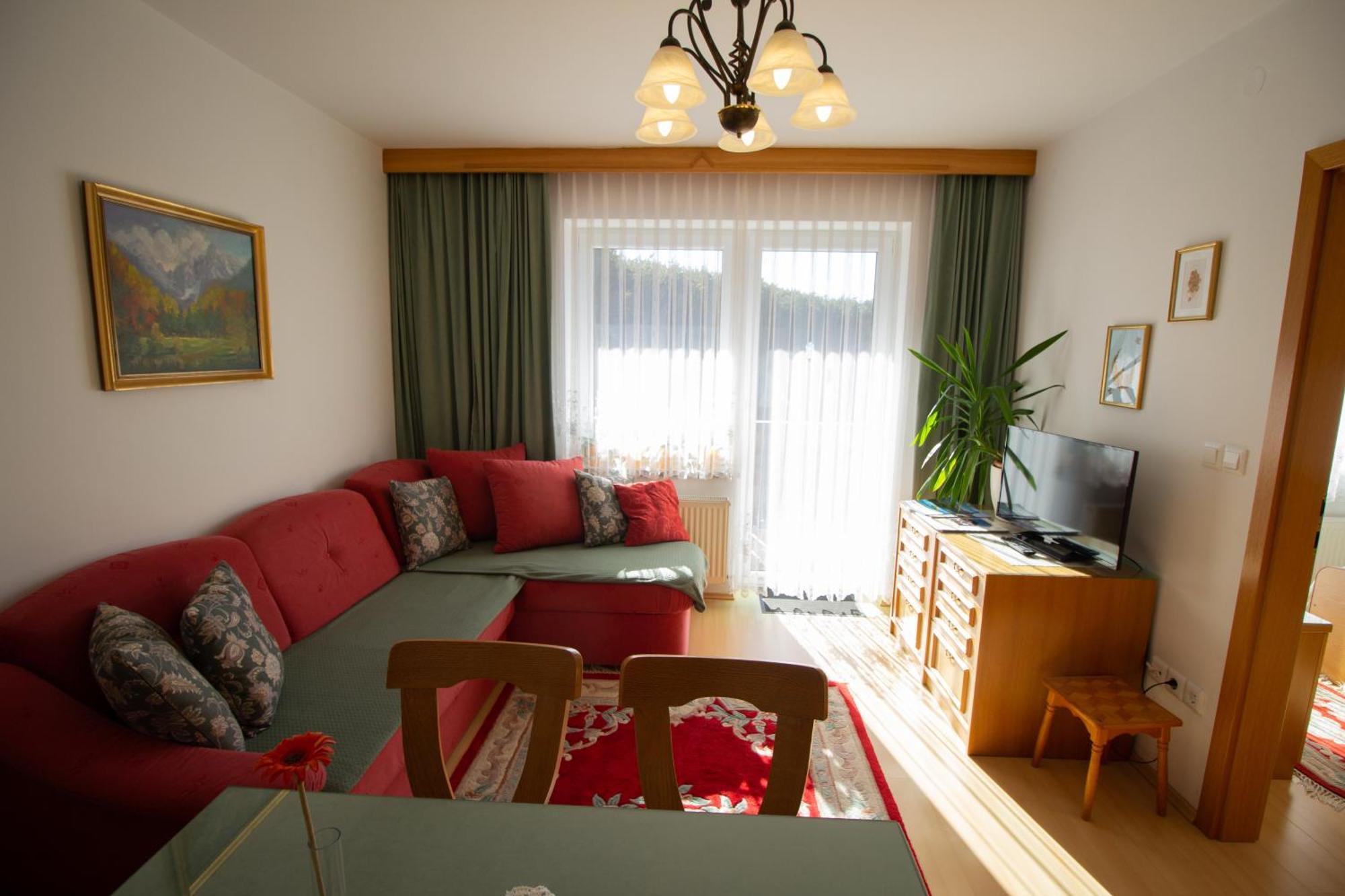 Garden Apartments Jansa Radovljica Oda fotoğraf