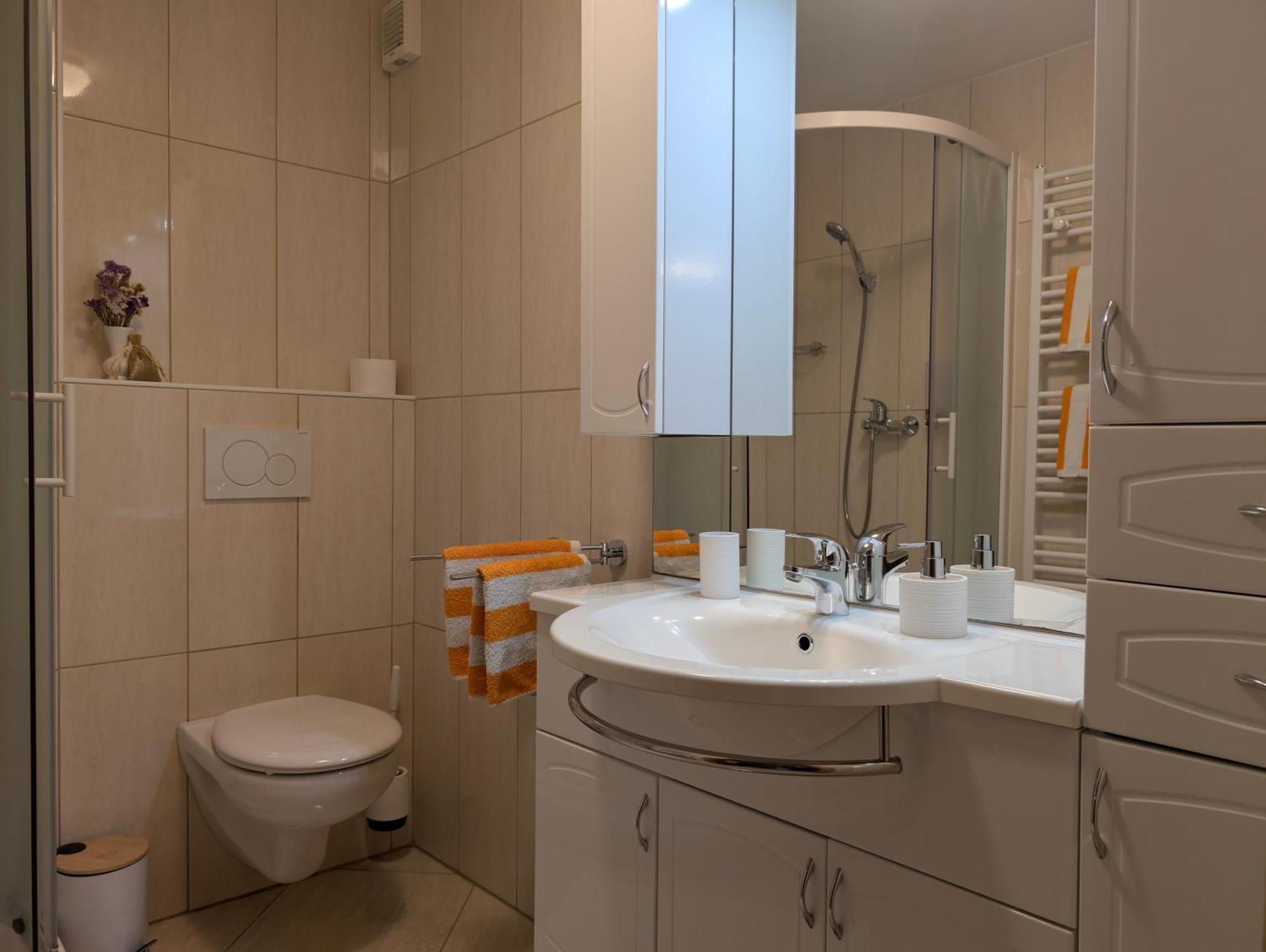 Garden Apartments Jansa Radovljica Oda fotoğraf